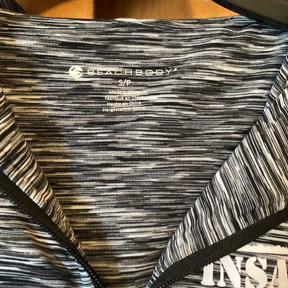 Beachbody Insanity Max 30 Athletic Jacket - Picture 4 of 4